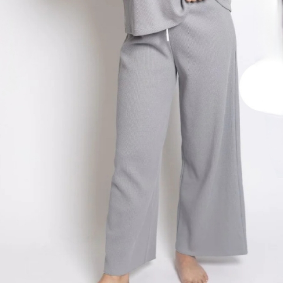 LEALLO Thermal Wide Leg Pant. - Picture 3 of 4